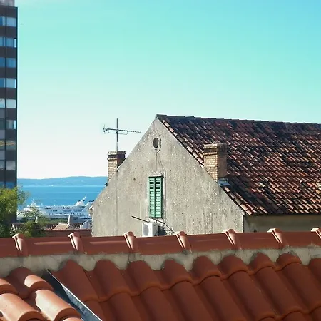 カレンデュラ ルービック アパート *