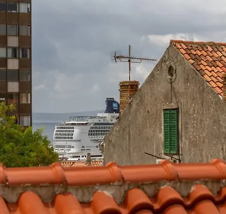 アパート カレンデュラ ルービック *