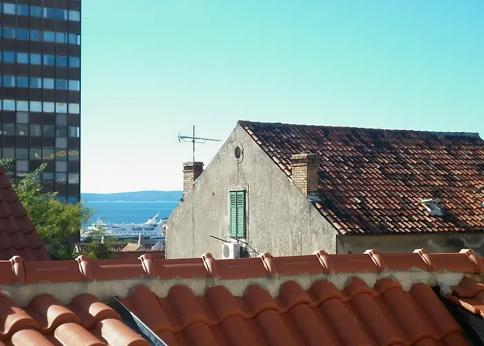 Calendula Rubic Апартаменты *